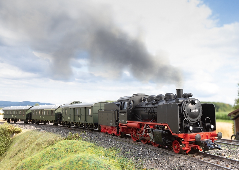 Gauge H0 - Article No. 36244 Class 24 Steam Locomotive with a Tender ...